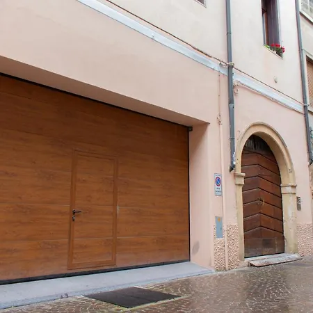 Daire Vista Sul Duomo Petite House *